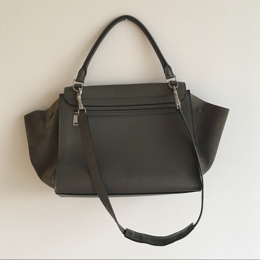 Celine Trapeze handbag in Almond - Picture 3 of 14